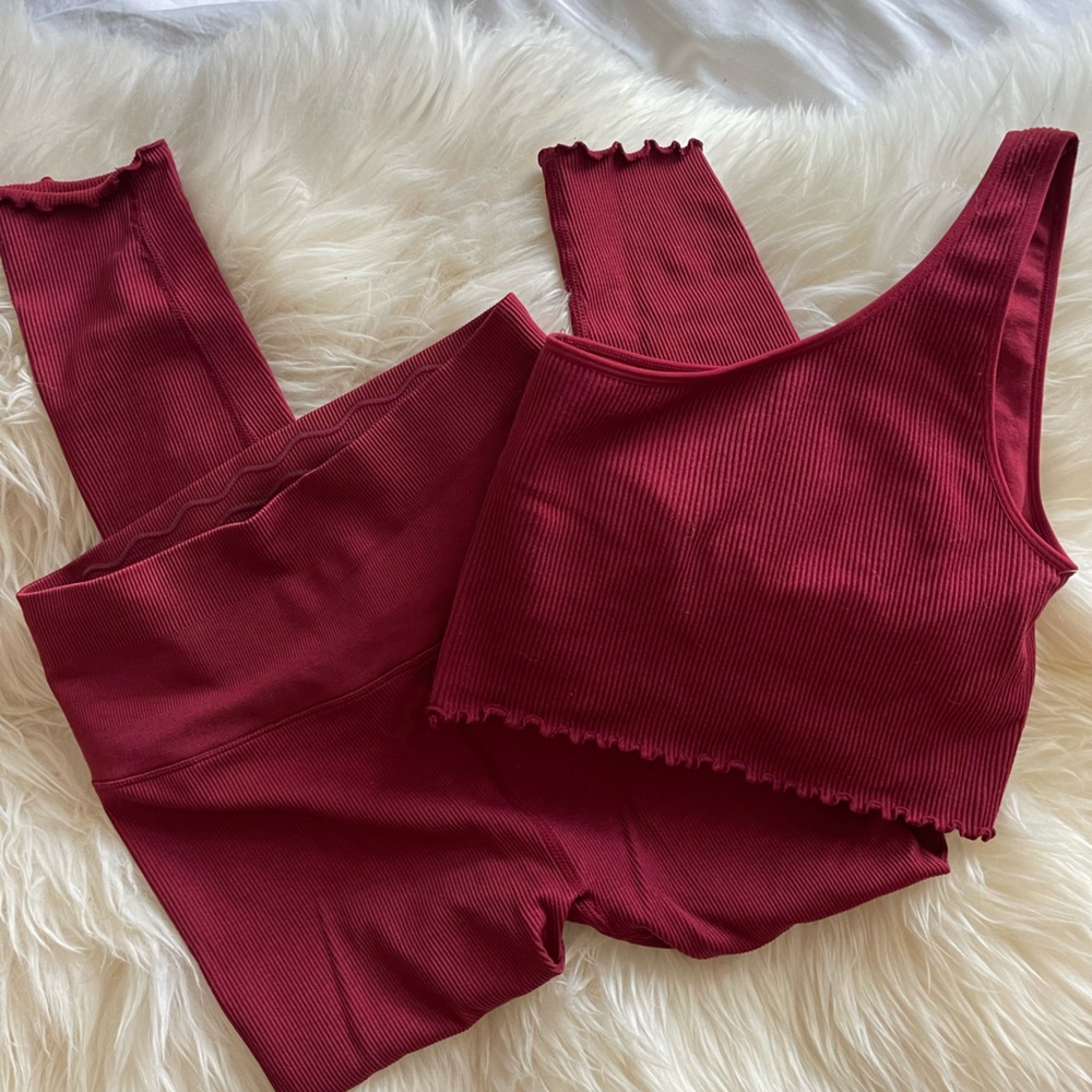NWT Spiritual Gangster Ribbed Ruby Athletic Set
